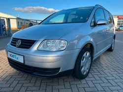 Silber Gebraucht 2004 VW Touran Trendline Van / Kleinbus | 5.900 €