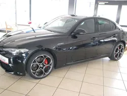 Nero vulcano metallic Gebraucht 2023 Alfa Romeo Giulia Veloce Limousine | 43.900 €