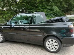 Schwarz Gebraucht 2001 VW Golf Cabriolet Classicline Cabrio | 6.500 €
