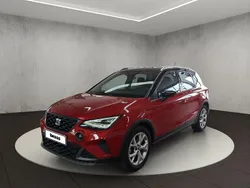 Desire rot metallic/midnight schwarz metallic Gebraucht 2021 Seat Arona FR SUV | 15.950 € (Fairer Preis)