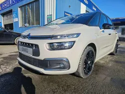 Grau Gebraucht 2017 Citroën C4 | 12.290 € (Etwas zu teuer)