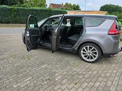 Grau Gebraucht 2020 Renault Grand Scénic IV Bose Edition Van / Kleinbus | 14.999 €