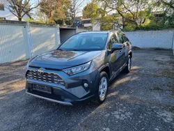 Grau Gebraucht 2020 Toyota RAV4 SUV | 22.000 € (Superpreis)
