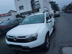 Weiß Gebraucht 2012 Dacia Duster SUV | 3.499 € (Teuer)