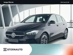 Schwarz Gebraucht 2023 Mercedes B200 Progressive Van / Kleinbus | 29.800 € (Fairer Preis)