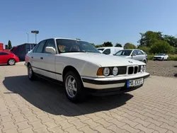 Weiß Gebraucht 1990 BMW 520 Limousine | 5.950 €