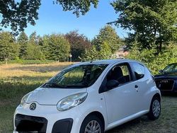 Weiß Gebraucht 2012 Citroën C1 Kleinwagen | 1.400 € (Fairer Preis)