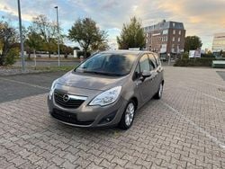 Grau Gebraucht 2011 Opel Meriva Van / Kleinbus | 3.999 € (Superpreis)