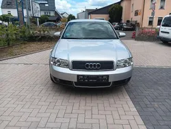 Grau Gebraucht 2001 Audi A4 Limousine | 1.799 € (Guter Preis)