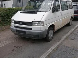 Weiß Gebraucht 1999 VW T4 Van | 2.100 €