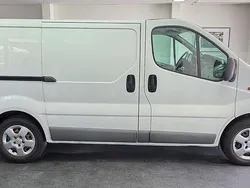 Weiß Gebraucht 2012 Opel Vivaro Van | 6.990 € (Fairer Preis)