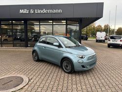 Blau Gebraucht 2021 Fiat 500e Action Kleinwagen | 15.400 €