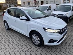 Weiß Gebraucht 2023 Dacia Sandero Expression Limousine | 12.690 € (Guter Preis)