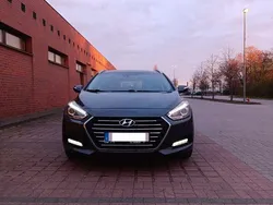 Grau Gebraucht 2016 Hyundai i40 Premium Kombi | 14.499 € (Etwas zu teuer)