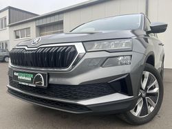 Graphitegrau Gebraucht 2022 Skoda Karoq Style SUV | 27.860 € (Guter Preis)