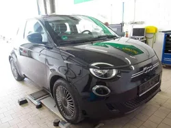 Onyx schwarz Gebraucht 2022 Fiat 500e Icon Kleinwagen | 17.999 € (Guter Preis)