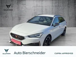 Weiss Gebraucht 2024 Cupra Leon Kombi | 31.950 € (Guter Preis)