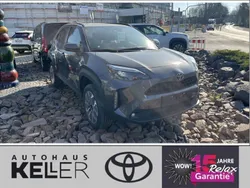 Grau Neu 2024 Toyota Yaris Cross Team SUV | 30.990 € (Fairer Preis)