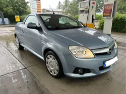 Blau Gebraucht 2004 Opel Tigra Cabrio | 2.999 € (Fairer Preis)