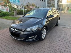 Schwarz Gebraucht 2016 Opel Astra Eco Kombi | 5.980 € (Fairer Preis)