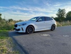 Weiß Gebraucht 2022 BMW 120 M Sport Kleinwagen | 29.400 € (Fairer Preis)