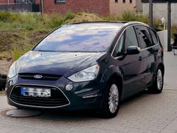 Grau Gebraucht 2012 Ford S-MAX Titanium Van / Kleinbus | 7.690 € (Fairer Preis)