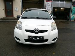 Weiß Gebraucht 2010 Toyota Yaris Cool Limousine | 2.790 € (Fairer Preis)