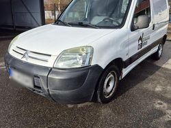 Weiß Gebraucht 2005 Citroën Berlingo Van / Kleinbus | 1.000 €
