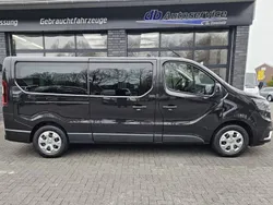 Schwarz midnight Gebraucht 2021 Renault Trafic Life Van | 29.890 € (Fairer Preis)