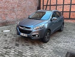 Grau Gebraucht 2015 Hyundai Tucson SUV | 10.000 € (Superpreis)