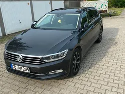 Grau Gebraucht 2019 VW Passat Comfortline Kombi | 10.900 € (Fairer Preis)