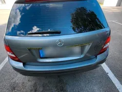 Mercedes C200