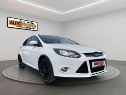 Frozen white Gebraucht 2011 Ford Focus Titanium Limousine | 5.000 € (Fairer Preis)