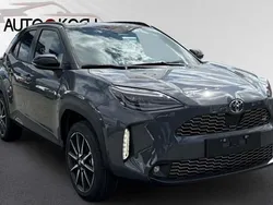 Grau Neu 2025 Toyota Yaris Cross Sport SUV | 33.440 € (Teuer)