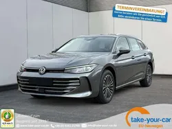 Diabasgrau metallic Neu 2025 VW Passat Elegance Kombi | 37.880 € (Superpreis)