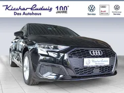 Mythosschwarz metallic Gebraucht 2024 Audi A3 Sportback Limousine | 31.990 € (Guter Preis)
