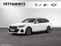 Alpinweiss Gebraucht 2025 BMW 540 M Sport Kombi | 64.790 € (Guter Preis)