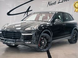 Schwarz Gebraucht 2015 Porsche Cayenne Turbo SUV | 30.178 € (Etwas zu teuer)