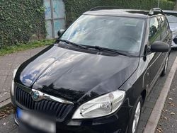 Schwarz Gebraucht 2012 Skoda Fabia Cool Edition Kleinwagen | 2.999 € (Guter Preis)