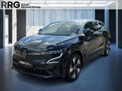 Grau Gebraucht 2025 Renault Mégane Komfort Limousine | 46.990 € (Teuer)