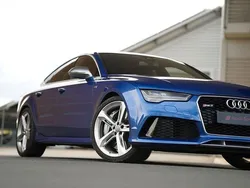 Blau Gebraucht 2013 Audi RS7 Sport Kleinwagen | 52.999 €