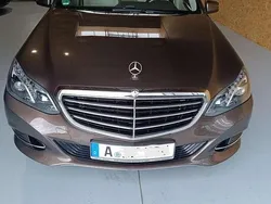 Braun Gebraucht 2013 Mercedes E400 Limousine | 21.500 € (Fairer Preis)