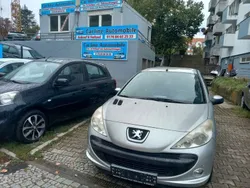 Grau Gebraucht 2011 Peugeot 206+ Basis Kleinwagen | 2.440 € (Guter Preis)