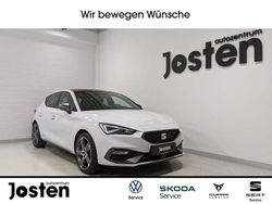 Weiß Gebraucht 2022 Seat Leon Beats Limousine | 26.990 € (Fairer Preis)