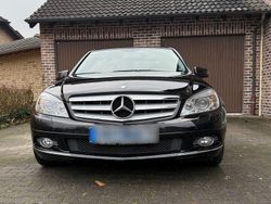 Schwarz Gebraucht 2009 Mercedes C200 Limousine | 12.900 € (Teuer)