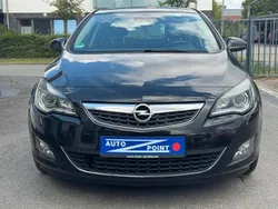 Schwarz Gebraucht 2010 Opel Astra Cosmo Limousine | 5.990 € (Teuer)