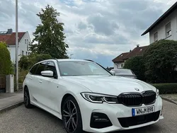 Weiß Gebraucht 2020 BMW 330 M Sport Kombi | 36.899 € (Fairer Preis)