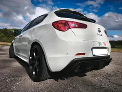Weiß Gebraucht 2025 Alfa Romeo Giulietta Quadrifoglio Verde Kleinwagen | 11.390 €
