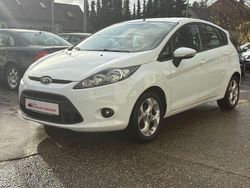 Weiß Gebraucht 2012 Ford Fiesta Champions Edition Limousine | 5.900 € (Etwas zu teuer)