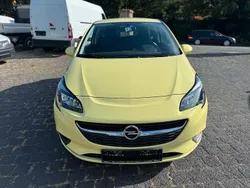 Gelb Gebraucht 2015 Opel Corsa Edition Limousine | 9.099 € (Guter Preis)